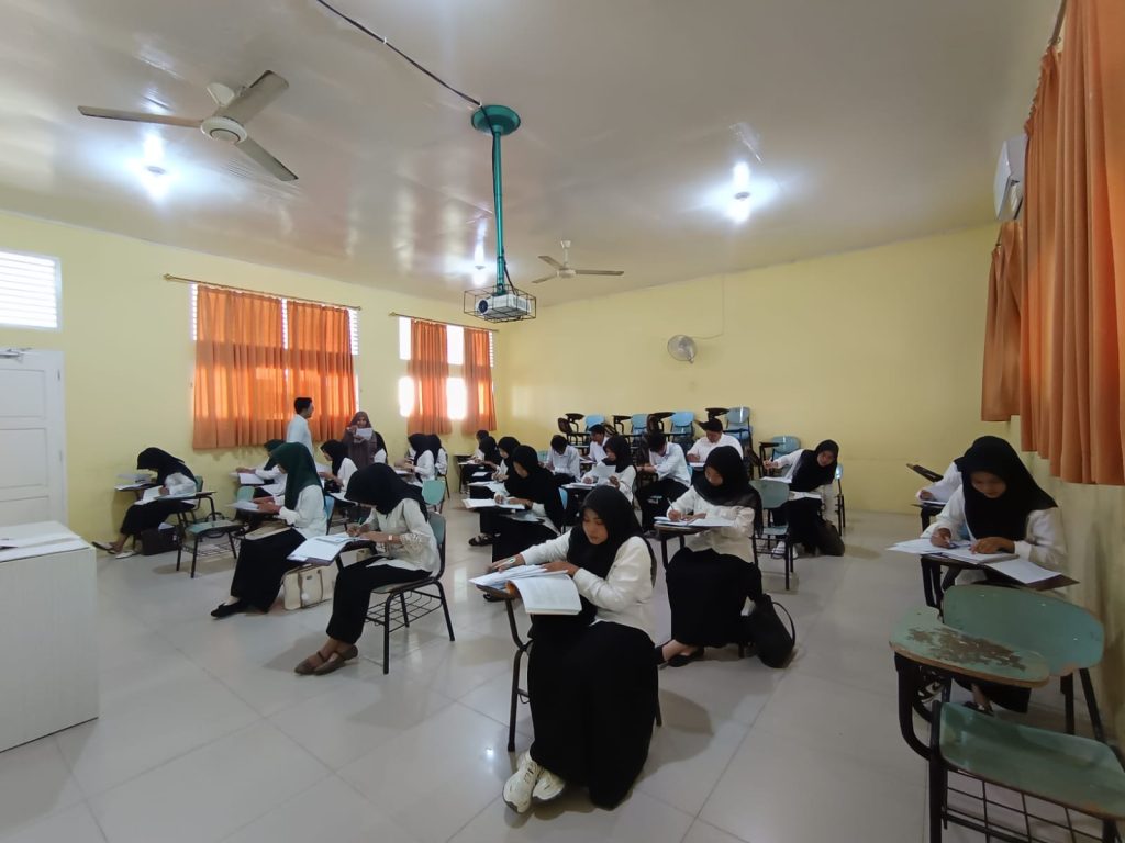 Evaluasi Tengah Semester (ETS) FEB UIR