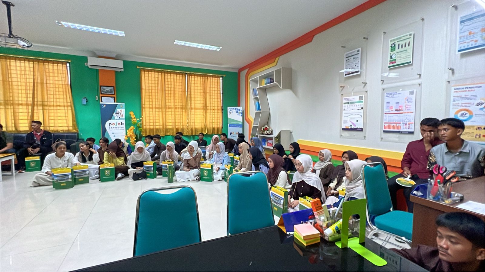 Kunjungan Kampus SMAS LKMD Kandis ke UIR